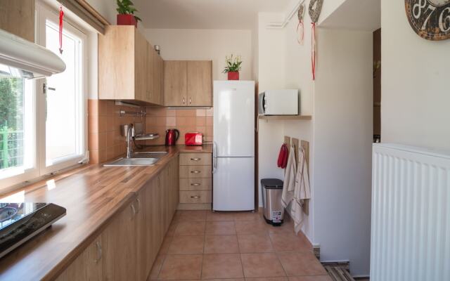 2 Bedroom Home near Prague Castle