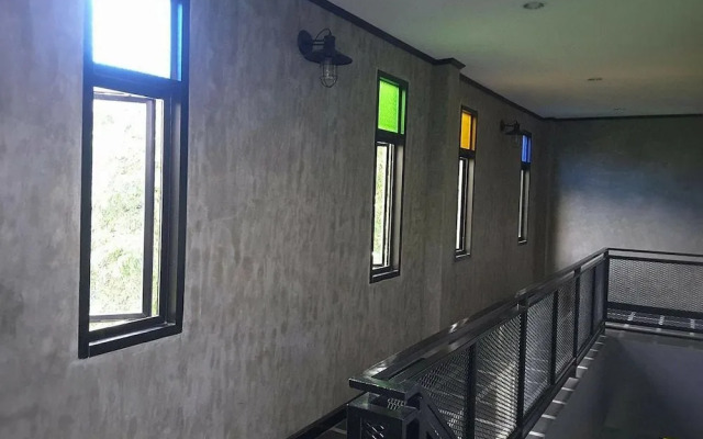 Lanta Chaolay Hostel