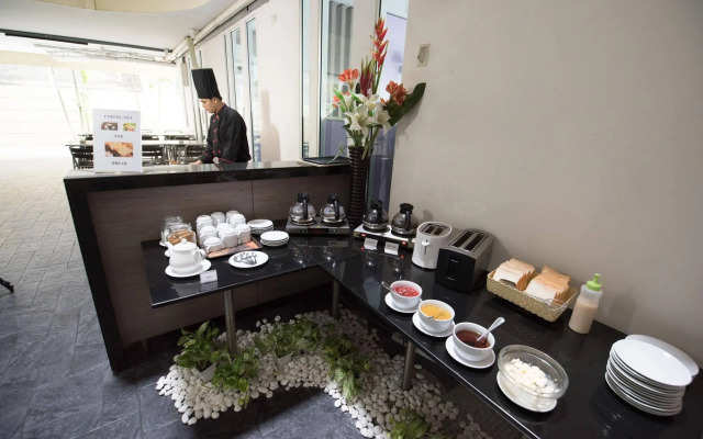 Palette Bella B All Suites Bangkok Hotel