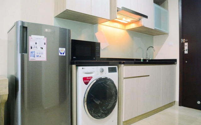 Spacious Studio Menteng Park Apartment