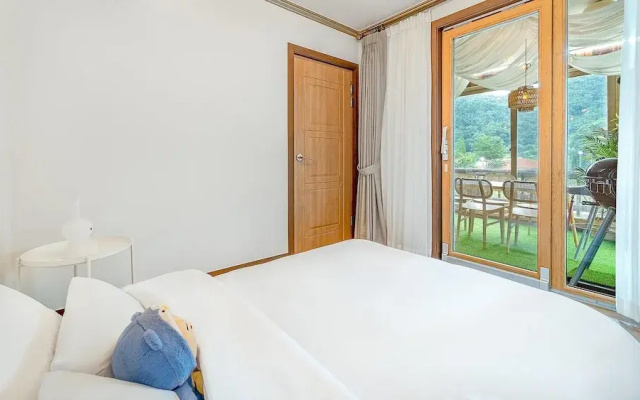 GaPyeong Dukehouse Kids Gajok Pension