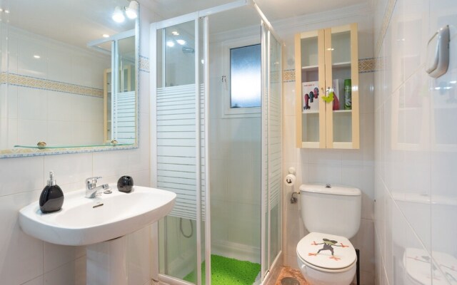 MalagaSuite Playamar Beach & Pool Apartment