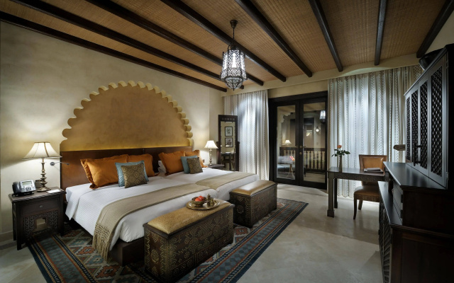 Qasr Al Sarab Desert Resort by Anantara - photo 5