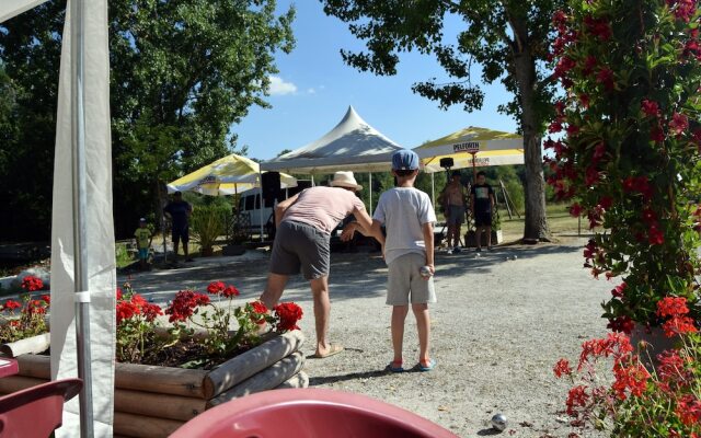 Camping Les étangs de Plessac