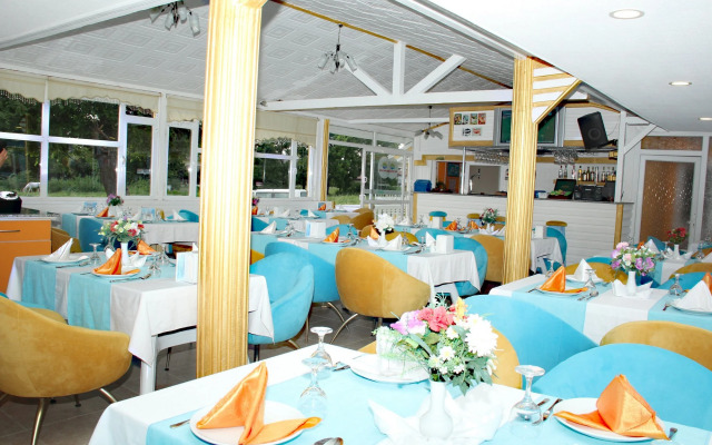 Side Temple Hotel