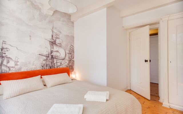 Water View Apartment