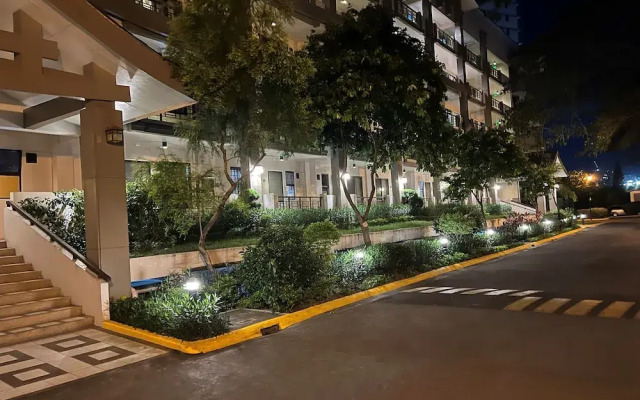 Rosewood Pointe Luxury Residences
