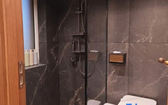 Trace Wild Mountain Gathering – Bathroom – Qingdao