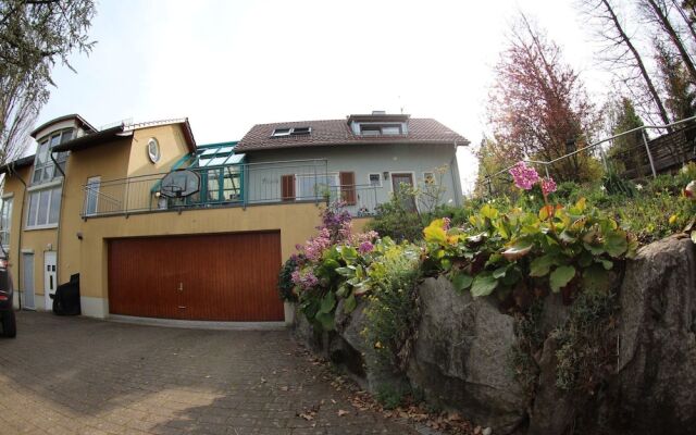 Zauberhafte Ferienwohnung am Schönberg