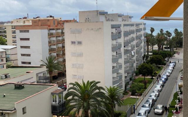 Apartamento con piscina en 1ª línea de playa en Salou