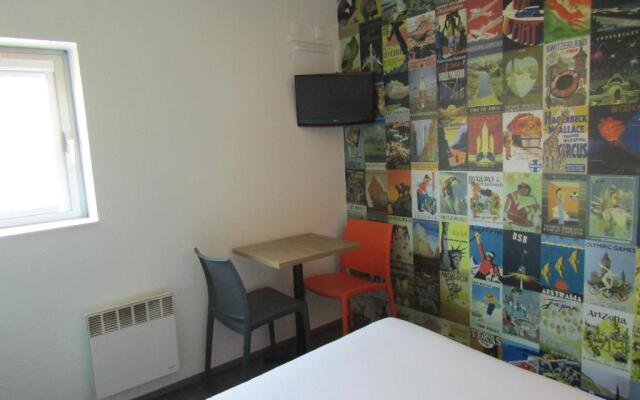 hotelF1 Igny Massy TGV