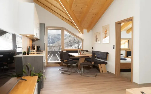 Apartment in Kaunerberg Near Lake