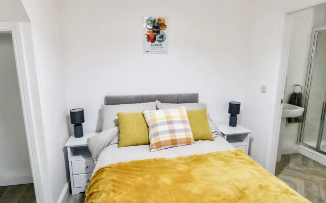 Port Apartment 1