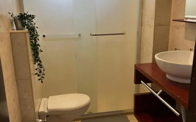 Lovely 2 bedroom nice view and a quiet area