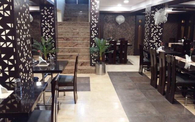 Hotel Rahul