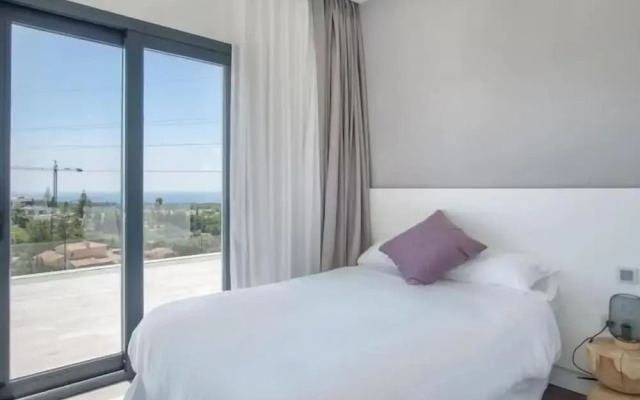 Sunrise Villa Marbella by Lodgerstrip