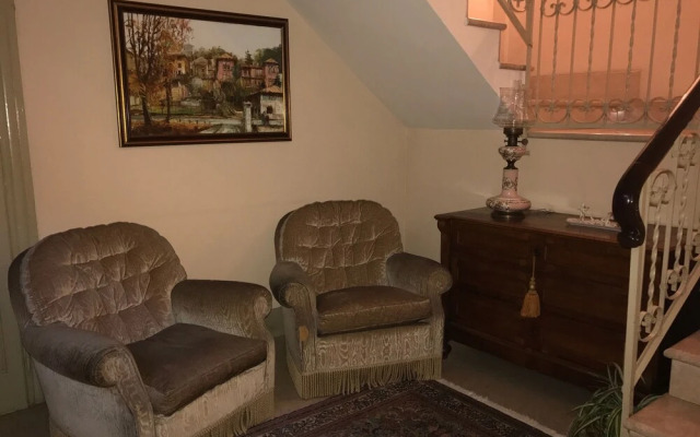 Villa House and Garden B&B