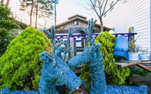 Muju Snowflower Travel Pension