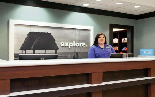 Hampton Inn & Suites West Sacramento