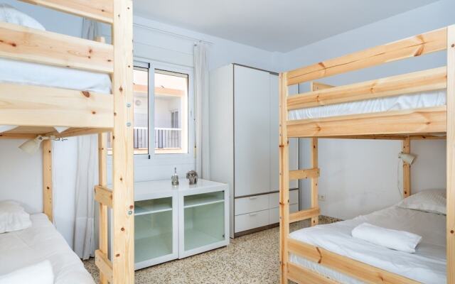 Large Apartment in Prime Location in Fuengirola Ref 98