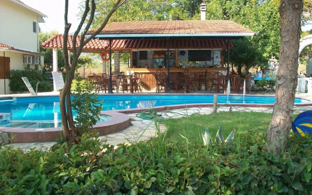 Villa Flisvos