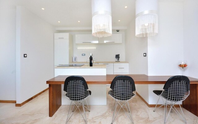 Awesome Home in Podstrana With Wifi and 8 Bedrooms