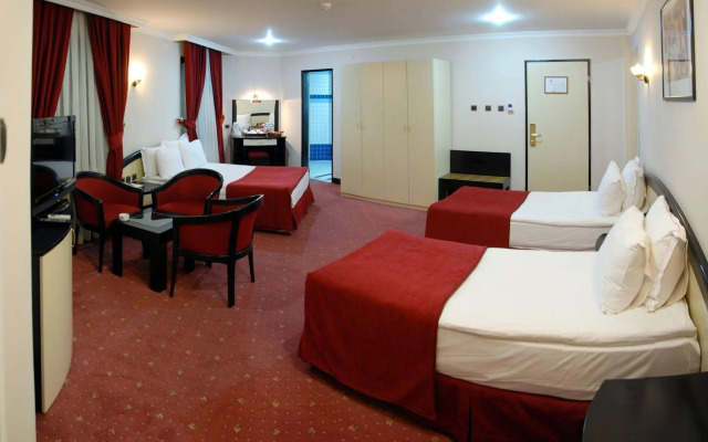 Saffron Hotel