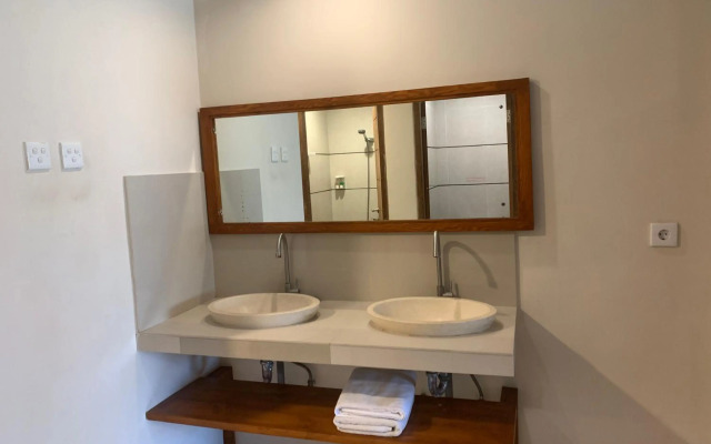 Kuta Suci Beach Hotel