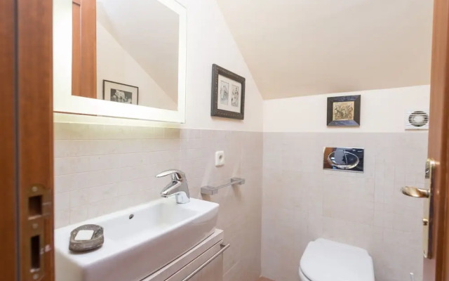 Rafal Pai in Art With 6 Bedrooms and 6 Bathrooms