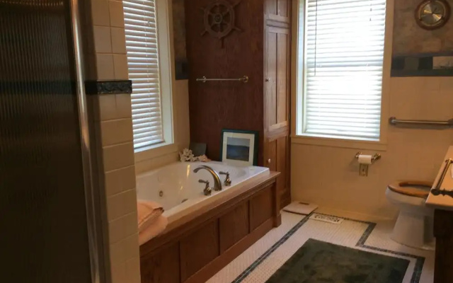 Clary Lake Bed and Breakfast