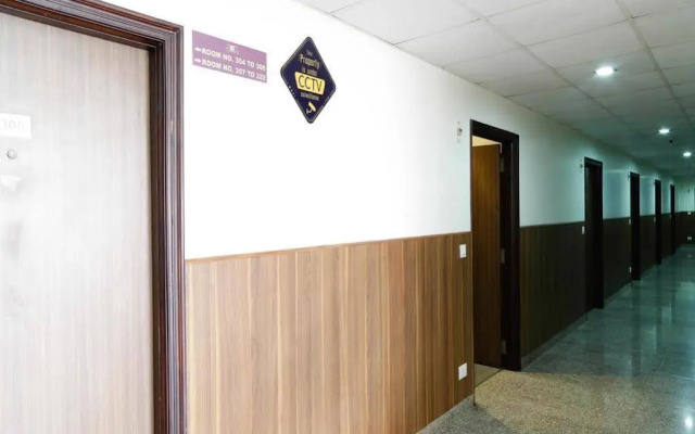 OYO 2166 Hotel KMahaveer