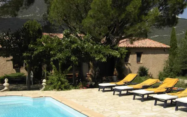 Villa 2 Cypresses