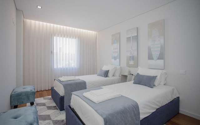 Liiiving -Luxury River View Apartment IX