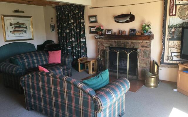 Marigold's 37 Critchley Common