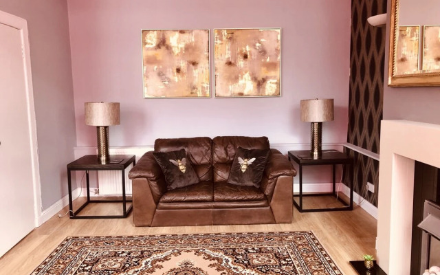 Charming 1-bed City Center Apartment in Edinburgh
