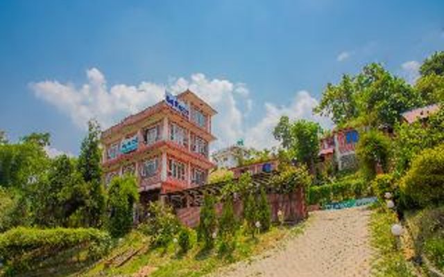 Spot On 438 Raj Resort