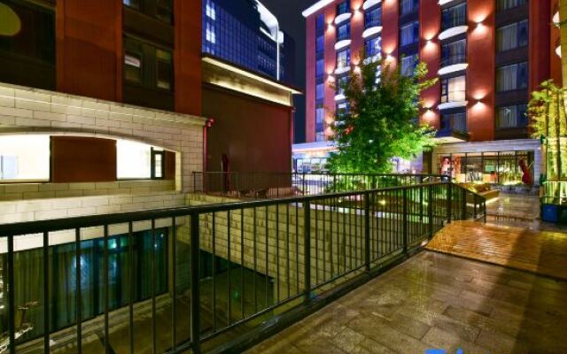 Crystal Orange Beijing International Trade Business District Sihui Hotel