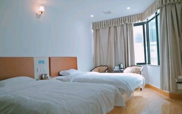 OYO 8016 Qiao Jia Business Hotel