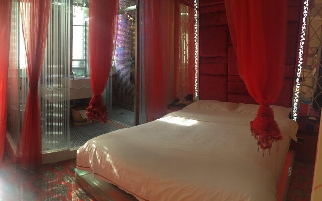 Hangzhou Fancy Lovers Hotel