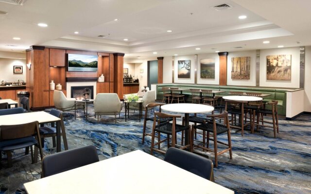 Fairfield Inn & Suites South Boston