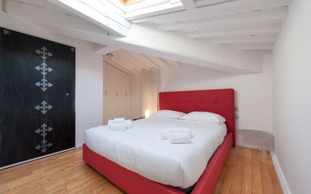 Short-let Florence Apartment Parione
