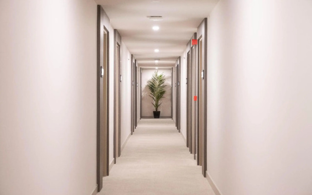 Kndf Marine Hotel