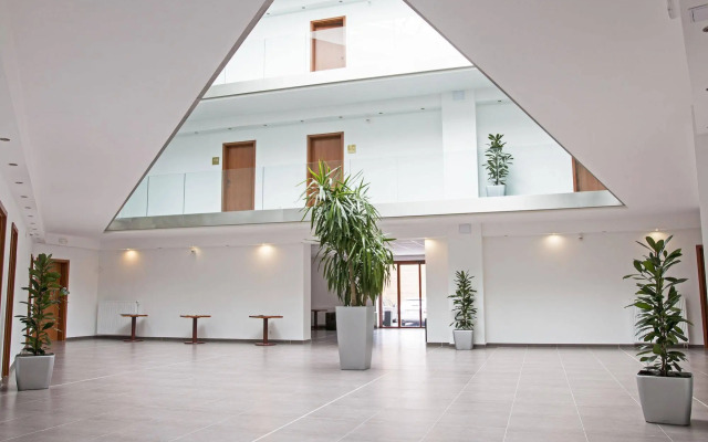 Sporthotel Hostivice Brve