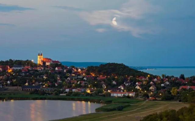 Lepke Apartmanház és Étterem