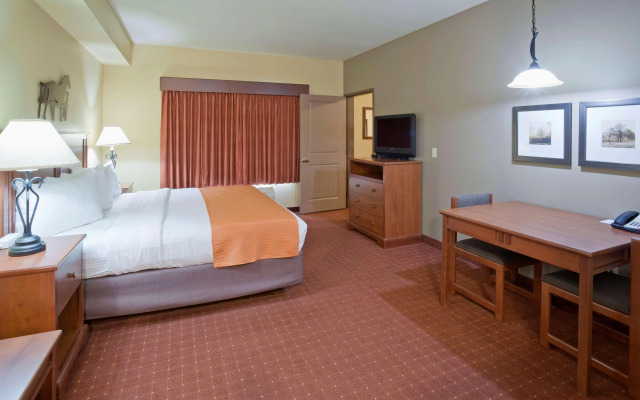 AmericInn by Wyndham Fargo Medical Center