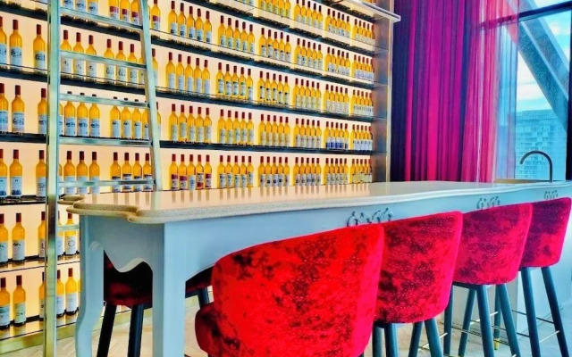 Scarletz Suites Klcc Bukit Bintang by lulu