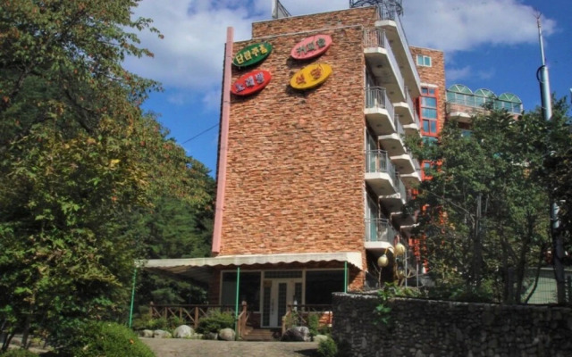 Galcheon Family Resort