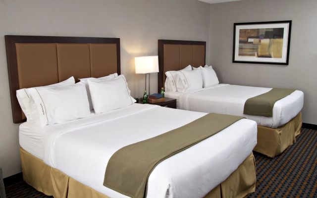 Holiday Inn Express Pembroke by IHG