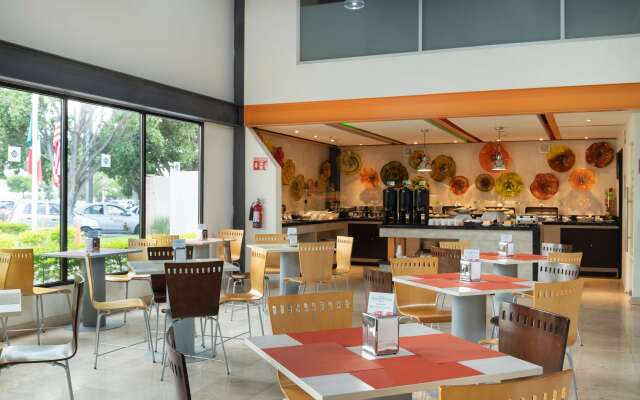 Wyndham Garden Guadalajara Expo