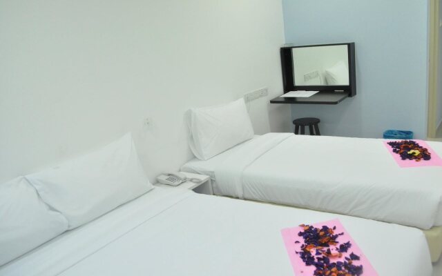 YY48 Hotel